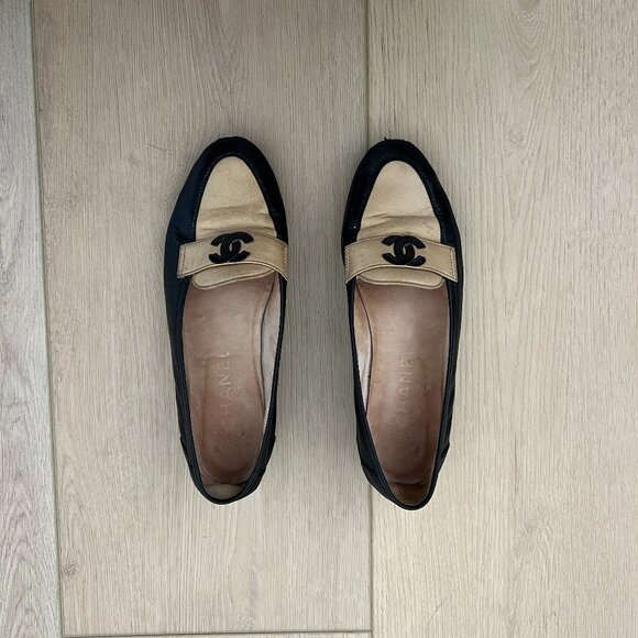 Chanel Vintage 90s Two Tone Black Beige Loafers - Picture 1 of 12